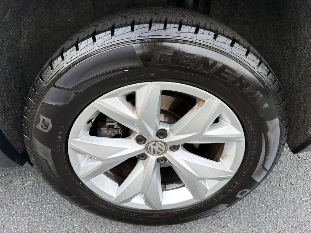 Used 2019 Volkswagen Atlas SE FWD image 19