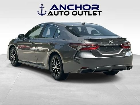 Used 2023 Toyota Camry SE FWD image 6