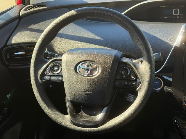 Used 2019 Toyota Prius LE AWD/4WD image 15