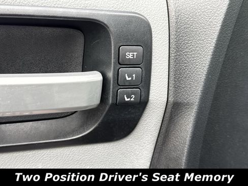 Used 2013 Toyota Sequoia Platinum image 5