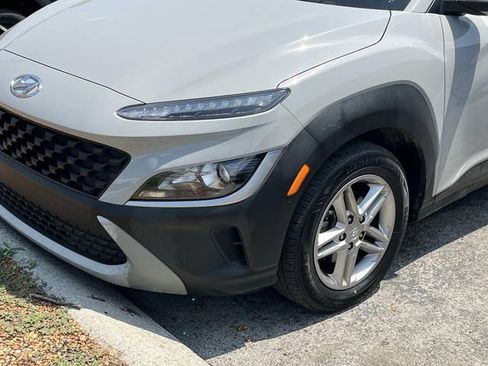 Used 2022 Hyundai Kona SE FWD image 8