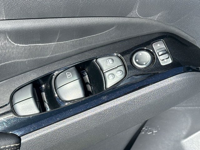 Certified 2023 Nissan Altima 2.5 SV FWD image 14