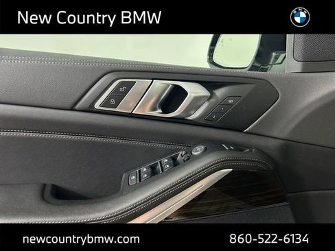 Used 2023 BMW X5 xDrive40i w/ Premium Package AWD/4WD image 12