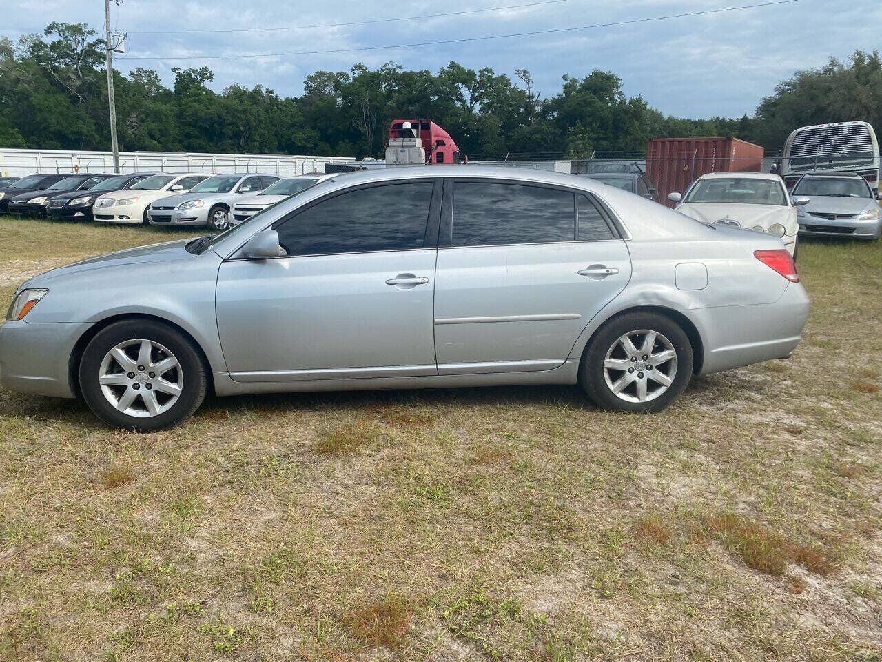 Used 2006 Toyota Avalon XL FWD image 2