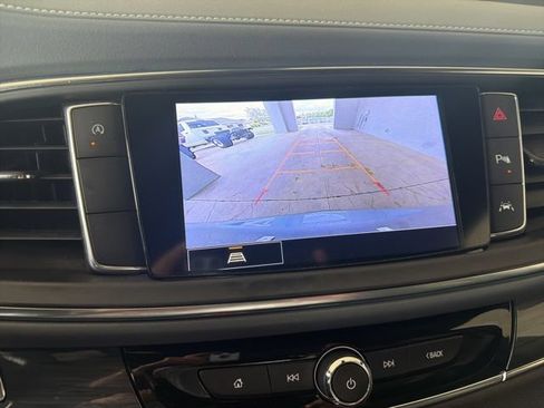 Used 2023 Buick Enclave Essence FWD image 17