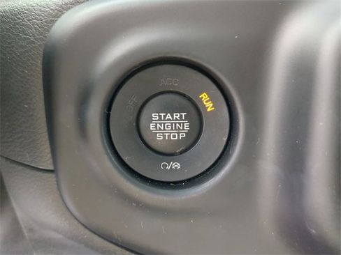 Used 2021 Jeep Wrangler Unlimited Sport image 30