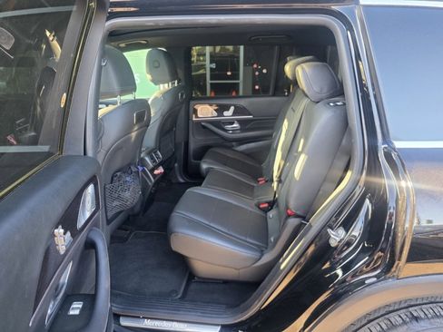 Used 2020 Mercedes-Benz GLS 450 4MATIC image 33