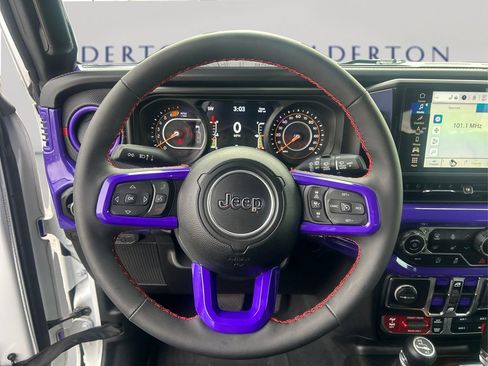 Used 2024 Jeep Wrangler Rubicon w/ XTREMEE 35" Tire Package image 17