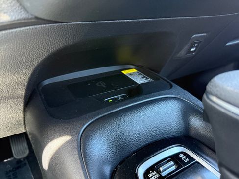 Used 2026 Toyota Corolla SE w/ SE Package FWD image 15
