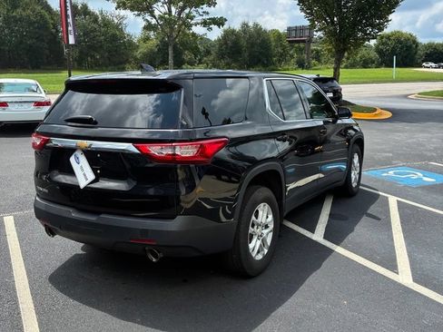 Used 2019 Chevrolet Traverse LS FWD image 5