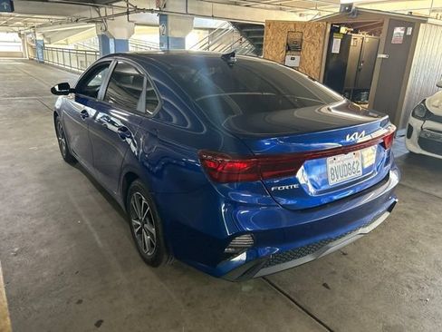 Certified 2023 Kia Forte LXS FWD image 3