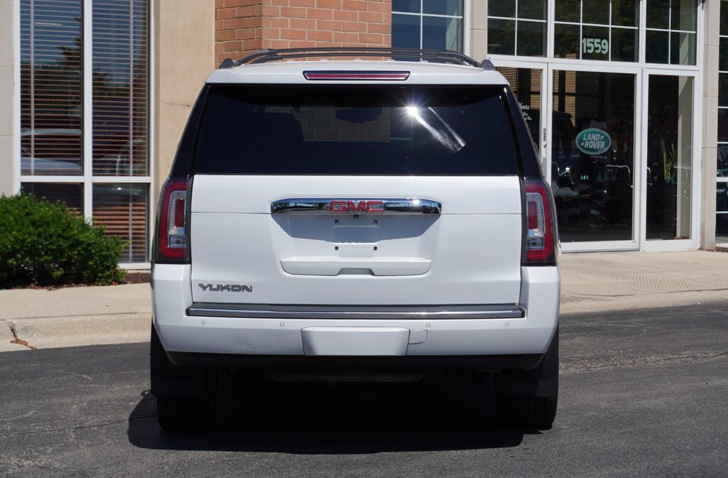 Used 2017 GMC Yukon Denali w/ Open Road Package AWD/4WD image 4