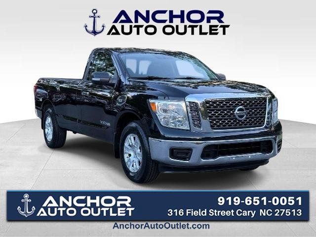 Used 2017 Nissan Titan SV RWD image 1