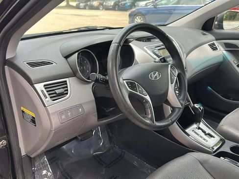 Used 2012 Hyundai Elantra Limited FWD image 9