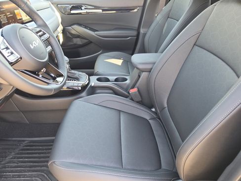 New 2026 Kia Seltos EX image 7