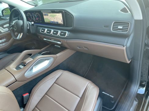 Certified 2024 Mercedes-Benz GLS 450 4MATIC image 51