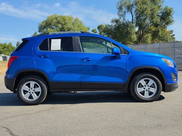 Used 2016 Chevrolet Trax LT w/ LT Sun and Sound Package AWD/4WD image 6