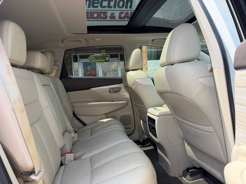 Used 2017 Nissan Murano Platinum w/ Platinum Technology Package AWD/4WD image 14