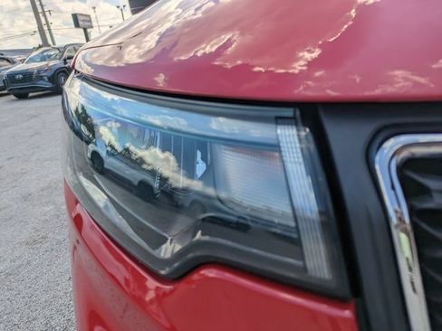 Used 2024 Jeep Compass Latitude AWD/4WD image 10