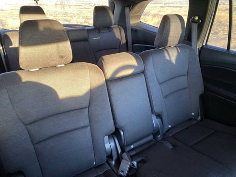 Used 2022 Honda Pilot Sport image 18