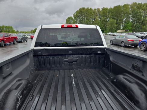 Used 2017 Chevrolet Silverado 1500 LT w/ Redline Edition AWD/4WD image 11