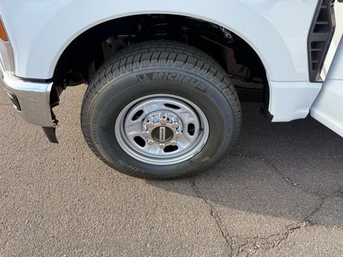 New 2026 Ford F250 XL w/ XL Chrome Package image 22