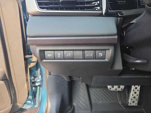 Certified 2025 Toyota Camry XSE FWD image 28