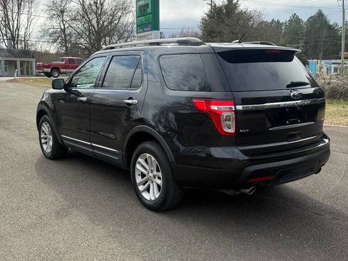 Used 2013 Ford Explorer XLT image 6