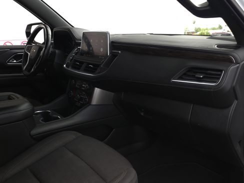 Used 2021 Chevrolet Suburban LS image 29