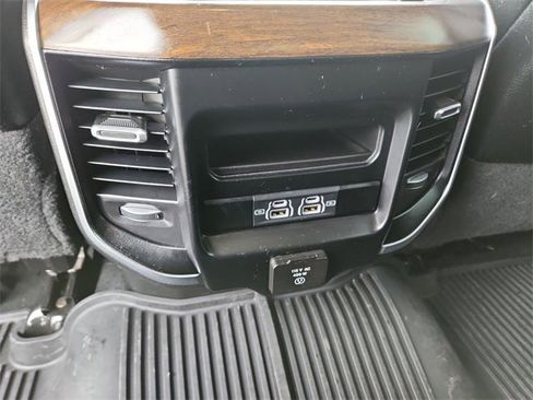 Used 2024 RAM 2500 Laramie w/ Protection Group image 21