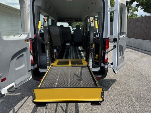 Used 2019 Ford Transit 350 XL RWD image 4