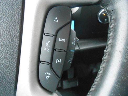 Used 2011 Chevrolet Silverado 3500 LT image 17