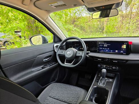 New 2026 Nissan Kicks SV w/ Charging Package image 9