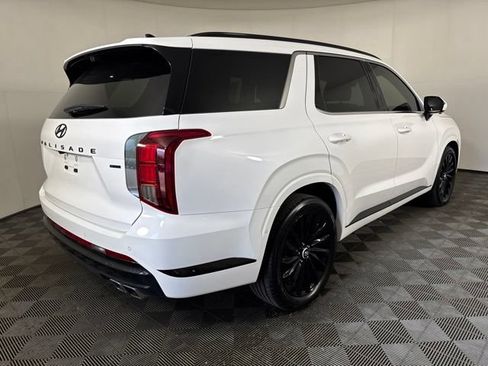 Used 2025 Hyundai Palisade Calligraphy AWD/4WD image 3