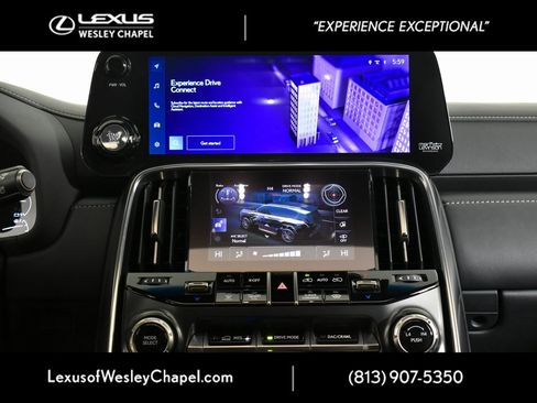 Used 2024 Lexus LX 600 4WD w/ Luxury Package image 35