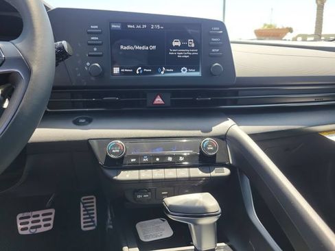 New 2026 Hyundai Elantra SEL Sport FWD image 15