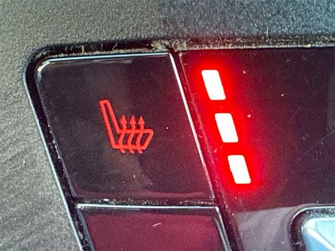 Used 2020 Ford Explorer ST image 22