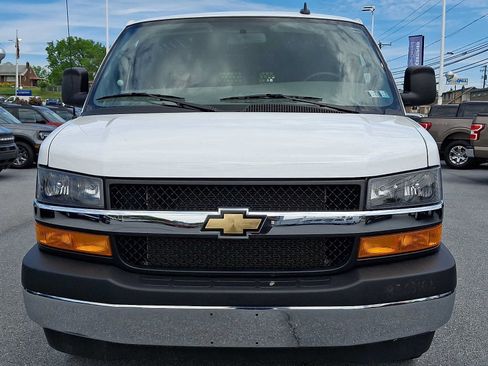 Used 2024 Chevrolet Express 2500 w/ Driver Convenience Package RWD image 2
