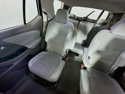 Used 2020 Chevrolet Traverse LT w/ Driver Confidence II Package AWD/4WD image 12