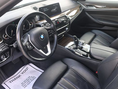 Used 2018 BMW 530i xDrive image 11