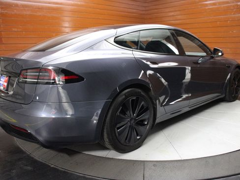 Used 2023 Tesla Model S AWD image 5