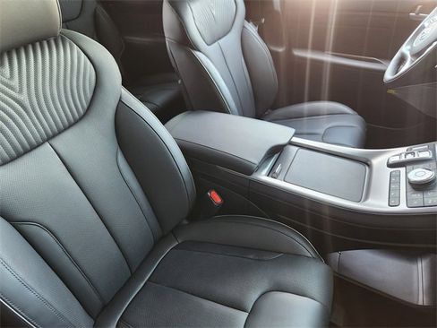 Used 2025 Hyundai Palisade Calligraphy image 10