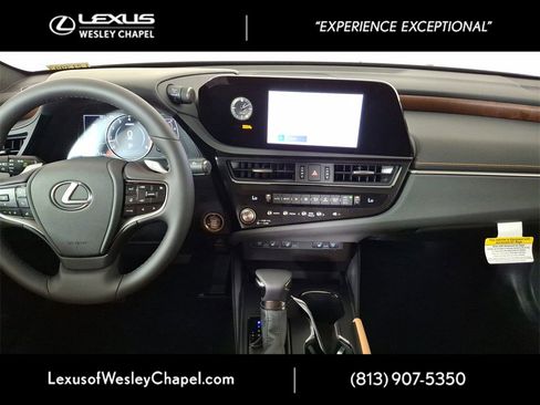 New 2025 Lexus ES 350 w/ Premium Package image 13