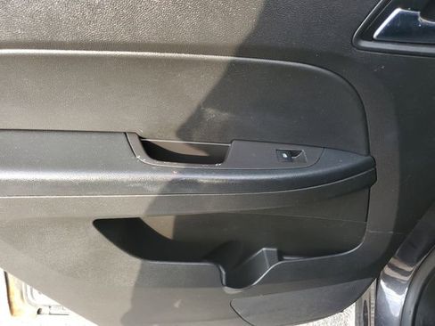 Used 2014 GMC Terrain SLE image 27