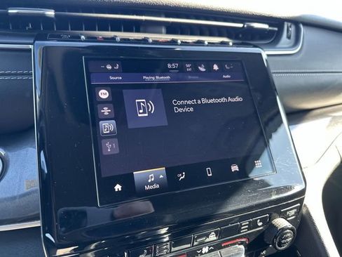 Used 2023 Jeep Grand Cherokee Laredo w/ Luxury Tech Group I AWD/4WD image 14