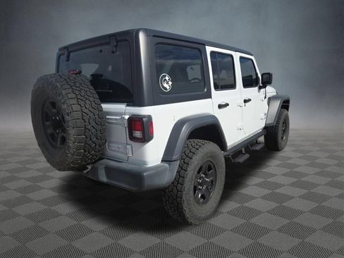 Used 2020 Jeep Wrangler Unlimited Sport AWD/4WD image 2