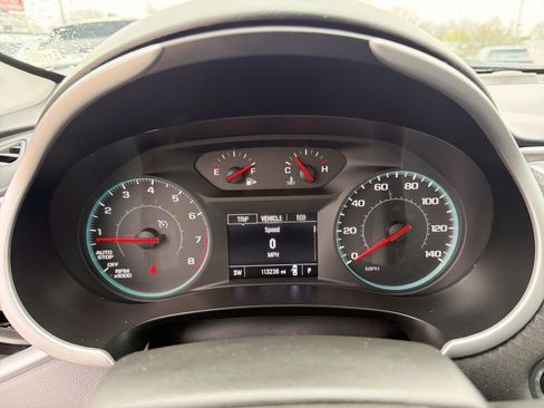 Used 2023 Chevrolet Malibu LT FWD image 35