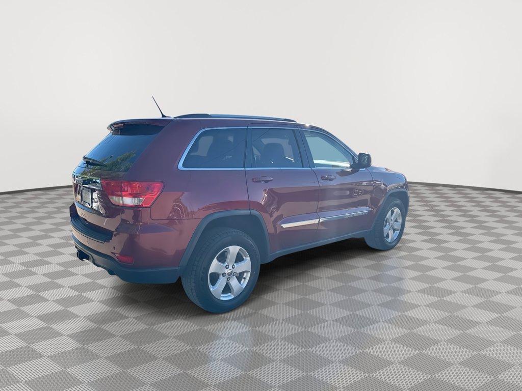 Used 2012 Jeep Grand Cherokee Laredo AWD/4WD image 12