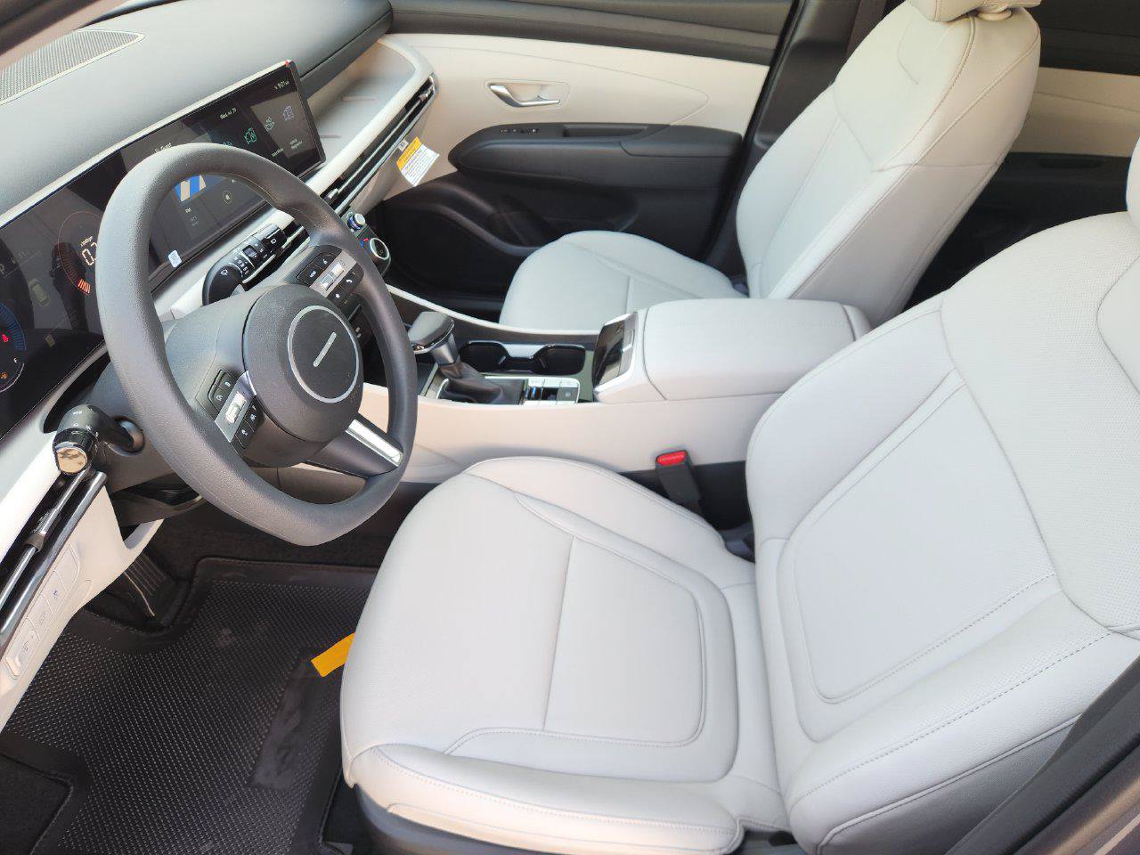 New 2026 Hyundai Tucson SEL Plus FWD image 9