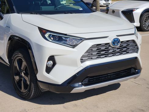 Used 2020 Toyota RAV4 XSE image 7